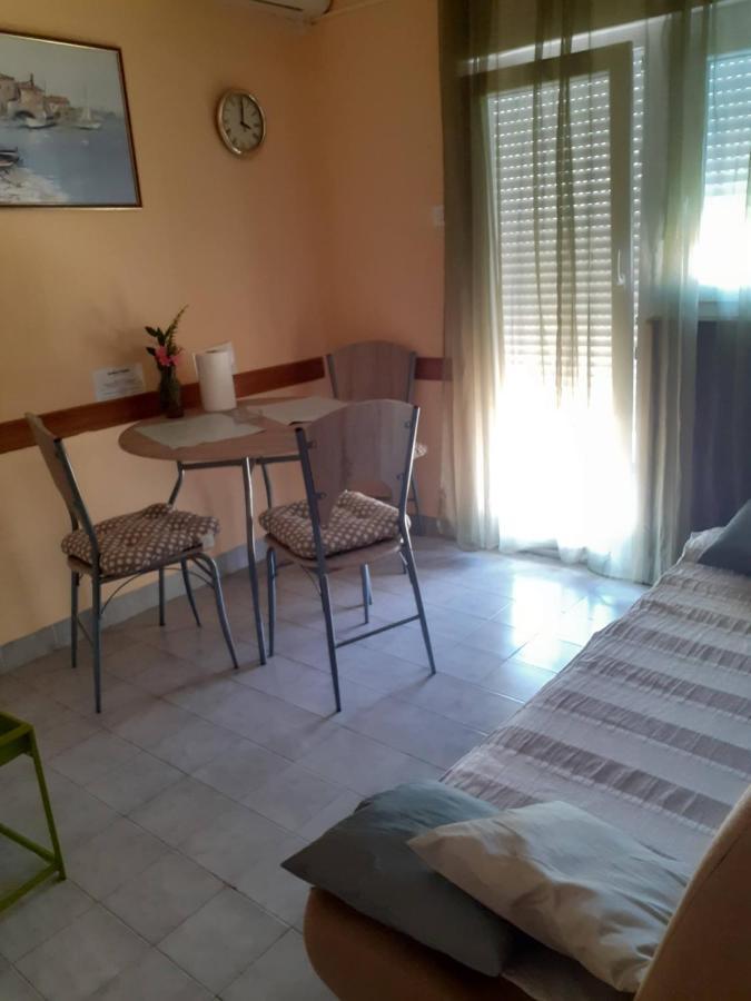 Apartments Pavlovic Linardici Bagian luar foto