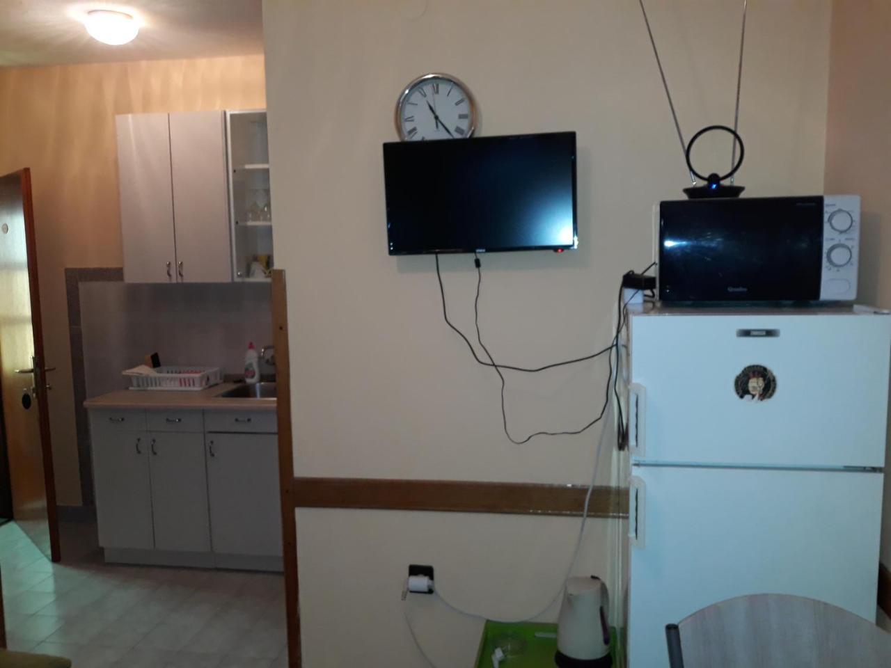 Apartments Pavlovic Linardici Bagian luar foto